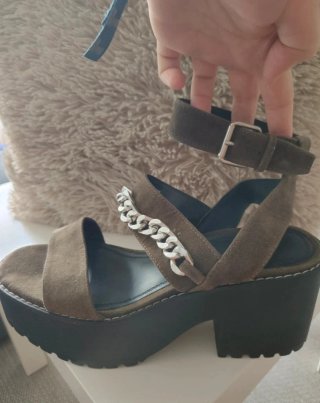 Sandalias Pull&Bear Talla 41 Marrón y Plata