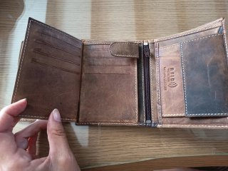 Cartera de piel para caballero