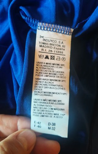 Camiseta azul sin mangas