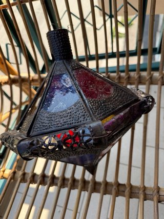 Lampada decorativa in metallo e vetro