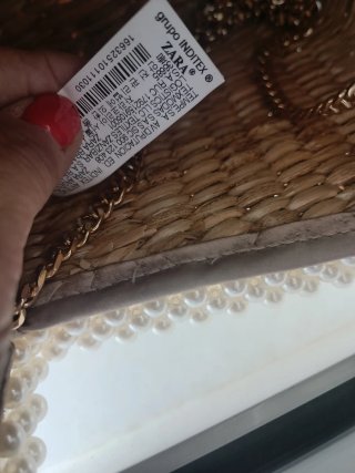 Bolso Zara rafia perlas y cadena