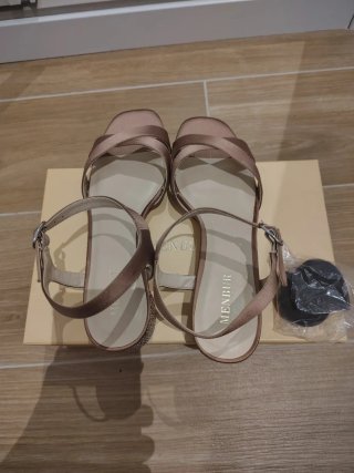 Sandalias MENBUR raso rosa tacón joya