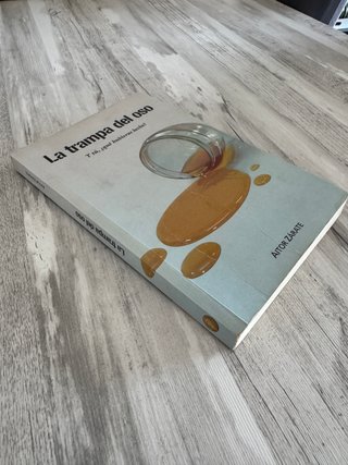 La trampa del oso. Aitor Zárate. Firmado
