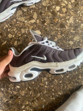 Nike Air Max Plus Marrones y Blancas
