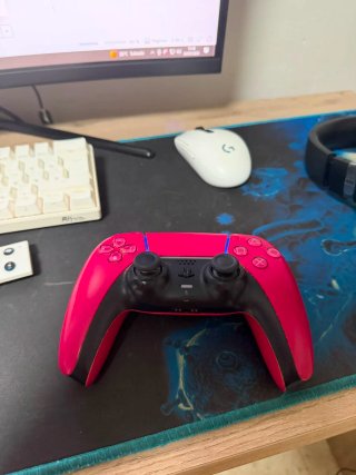 Playstation 5 + Mando Rosa (Pack Completo)