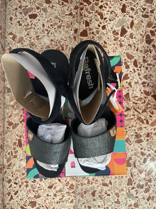 Sandalias Refresh tacón plataforma negras