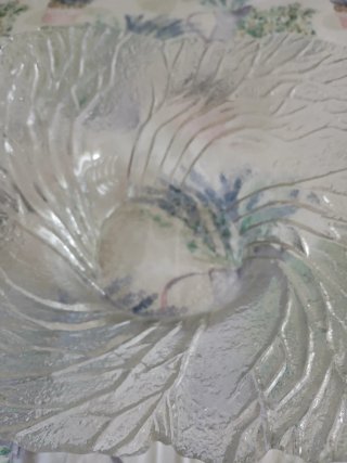 Coppa decorativa in vetro trasparente