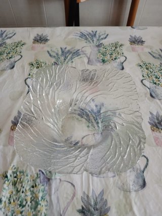 Coppa decorativa in vetro trasparente