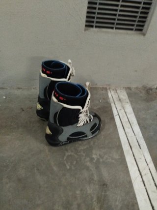 Bolsa de snowboard y botas