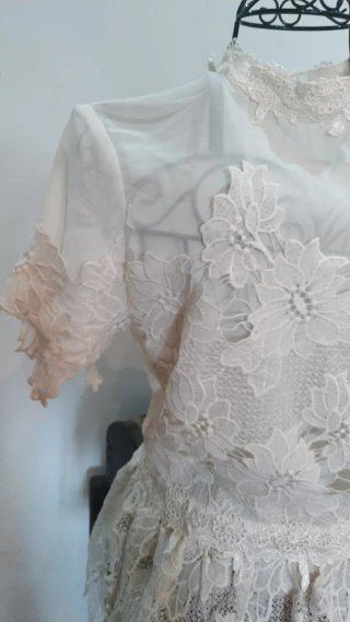 Blusa romántica encaje