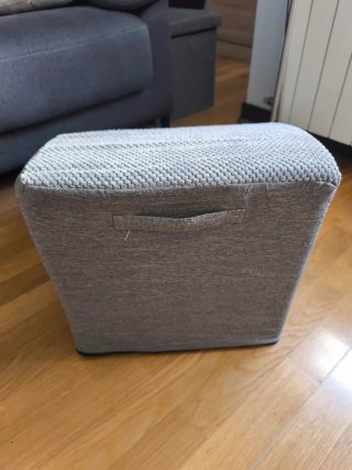 Rampa para mascotas gris.