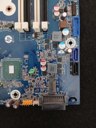 Placa Base HP Z240 + Intel Xeon E3-1245 v5