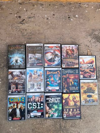 Lote de 13 Videojuegos PC DVD