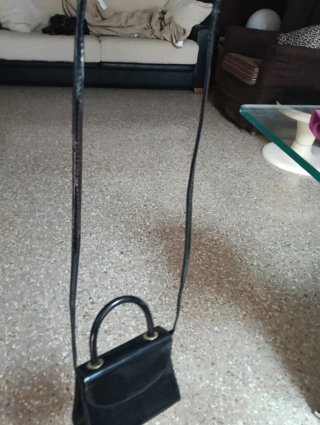 Bolso charol negro pequeño