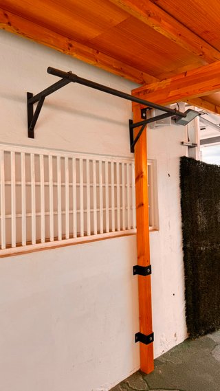 2 Pérgolas de madera y metal