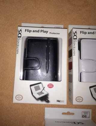 Oferta. NUEVO. Funda Oficial Nintendo DS Lite