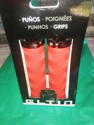Puños Bicicleta Nuevos Rojos