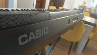 Piano Casio WK-500