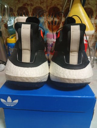 Adidas Ultraboost 22 Talla 44