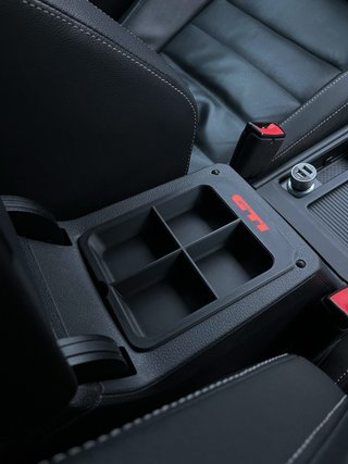 Organizador consola Golf MK7 GTI