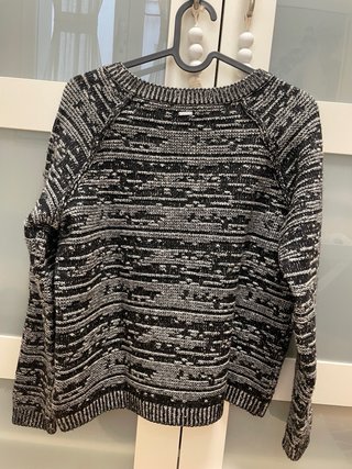 Suéter Calvin Klein Negro y blanco