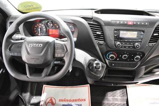 Iveco Daily CHASIS CABINA CARROZADO PAQUETERO CAMIÓN 35C 16H 3450 2.3D 156CV CON PLATAFORMA ELEVADORA Y RUEDA GE MELA