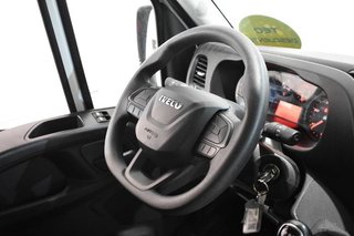 Iveco Daily CHASIS CABINA CARROZADO PAQUETERO CAMIÓN 35C 16H 3450 2.3D 156CV CON PLATAFORMA ELEVADORA Y RUEDA GE MELA