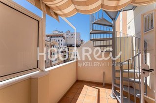 Dúplex en venta en Parque Victoria Eugenia en Málaga