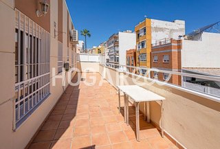 Dúplex en venta en Parque Victoria Eugenia en Málaga