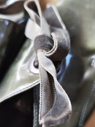 Zapatos planos verdes con cordones