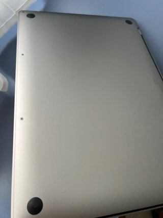 MacBook Pro 15 2018/2019 - Para piezas NO ENCIENDE