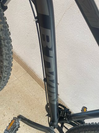 Bicicleta Montaña Negra y Azul