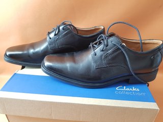 Zapatos Oxford Clarks Tilden T-40