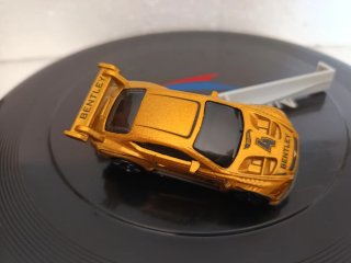 hot wheels bentley continental gt3