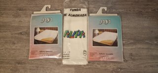 JUEGO DE DOS SABANAS BAJERAS Y FUNDA DE ALMOHADA