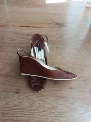 Zapatos Peep Toe Armand Basi Marrones