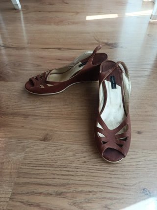 Zapatos Peep Toe Armand Basi Marrones