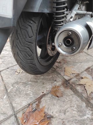 Maxi Scooter Yamaha Plata