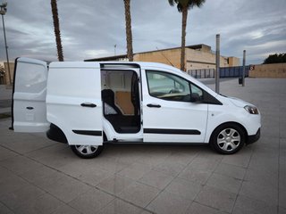 FORD Transit Courier Van 1.5 TDCi 74kW Limited