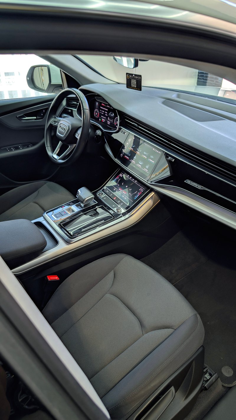 Audi Q8 2021, foto 7