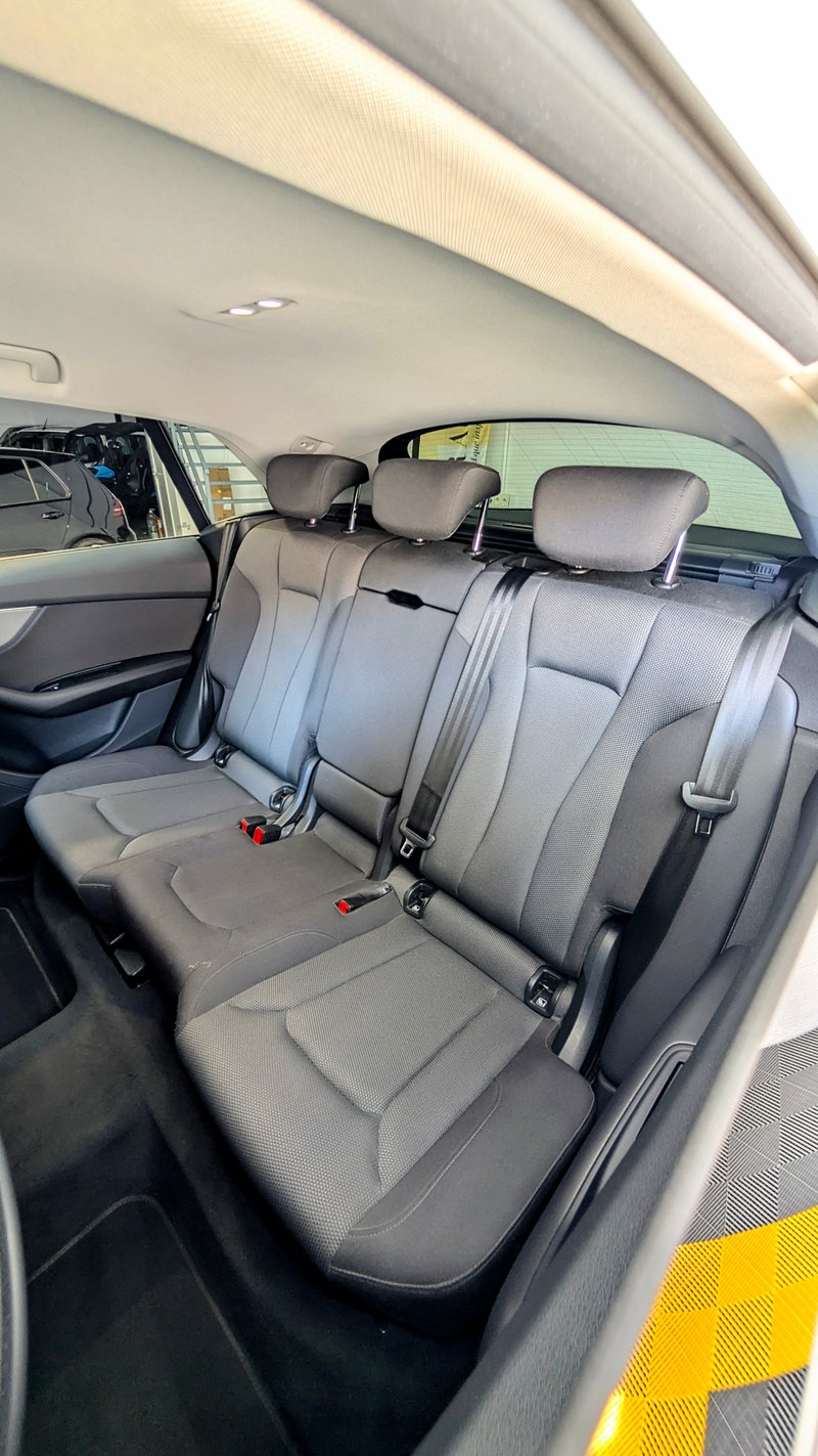 Audi Q8 2021, foto 19