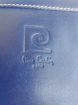 Bolsito de mano Pierre Cardin azul 22x14 cm