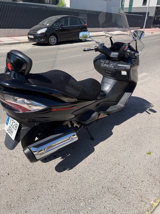 Suzuki Burgman 400 ABS 2014 Negra