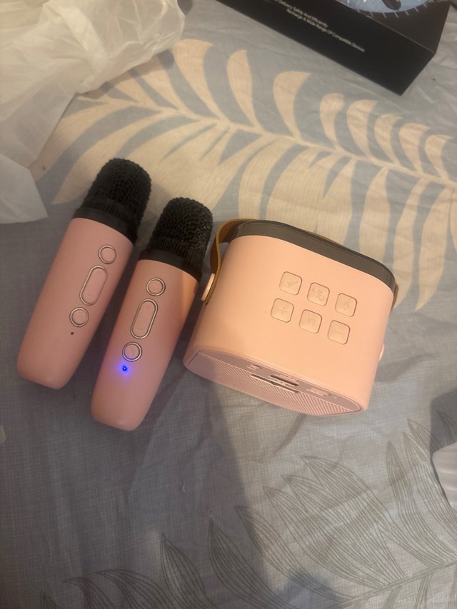 Sistema Karaoke Portátil K12 Micrófono