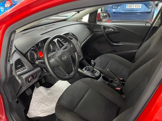 Opel Astra 2010