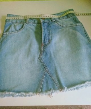 Minifalda y pantalón vaquero azul