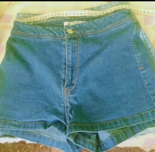 Minifalda y pantalón vaquero azul
