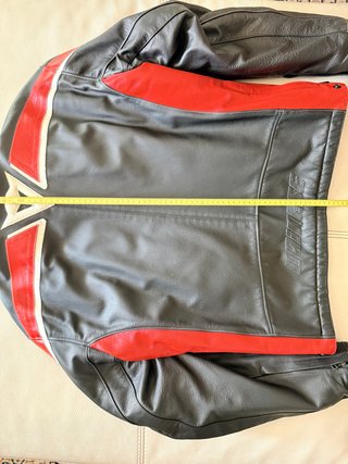 Giacca Dainese in pelle taglia 56