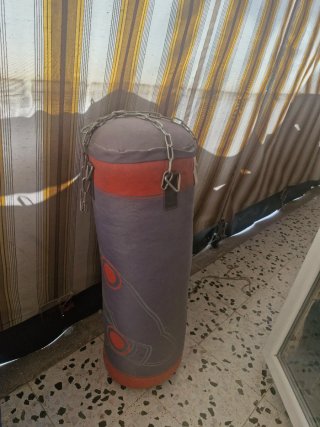Saco de boxeo con cadena