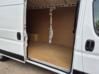 Peugeot Boxer L3H2 2.2BlueHdi de 140cv año 07/2021